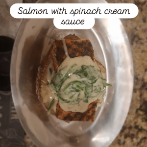 Salmon with spinach cream sauce